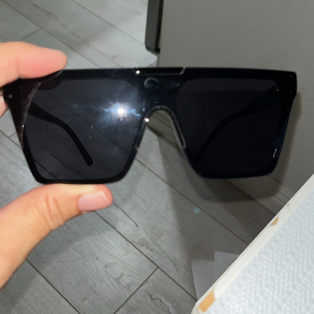 Heatwave Quatro Sunglasses new in partial package $117 retail